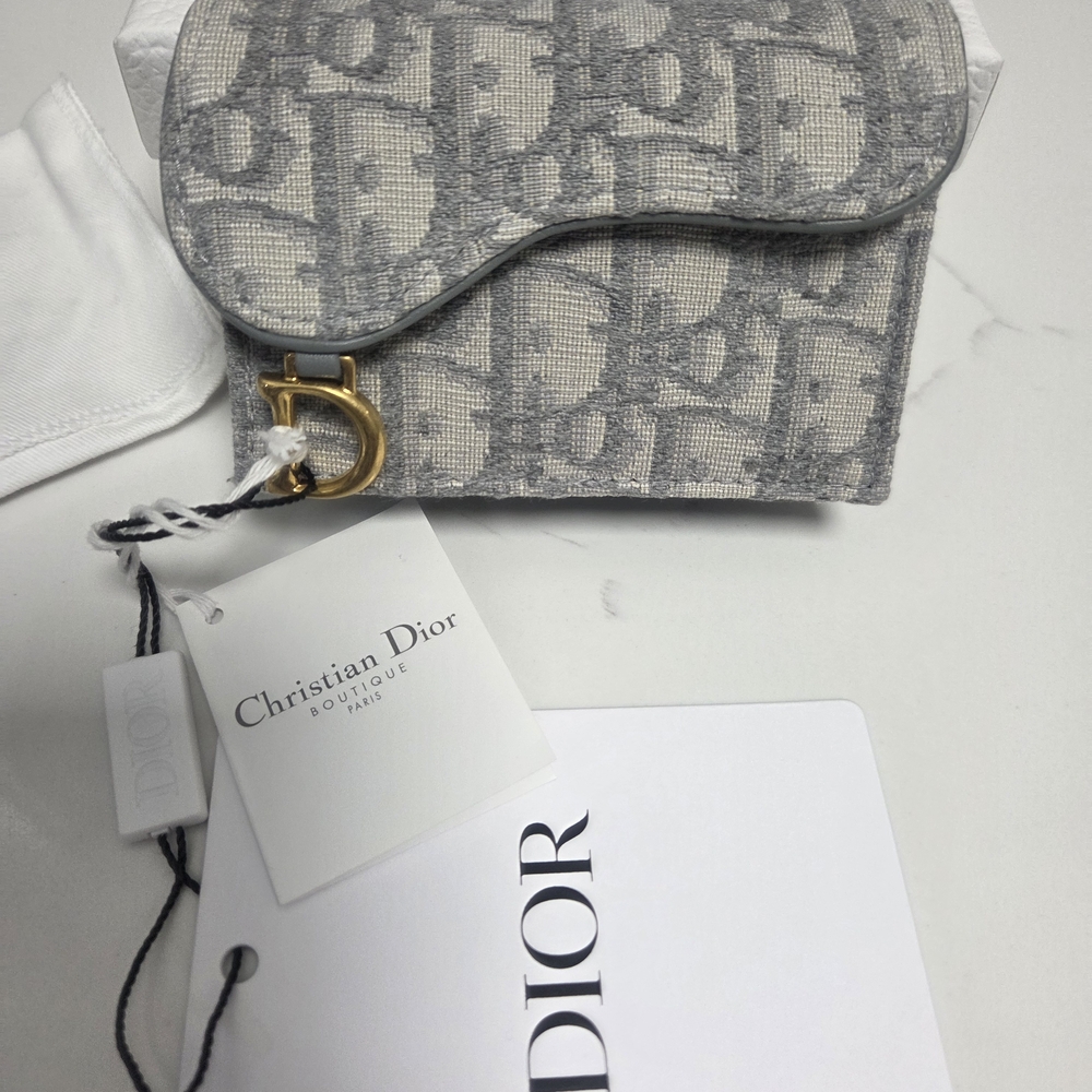 Christian Dior Gray Monogram Wallet (SOLD) - Picture 2 of 10